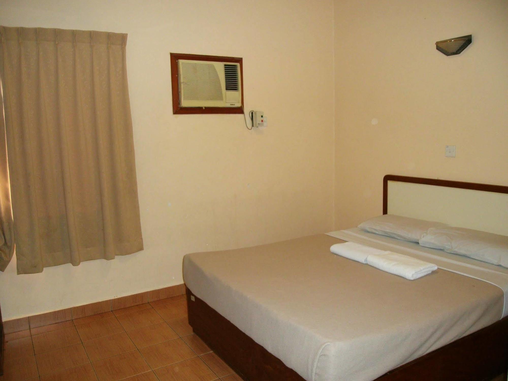 High Street Inn Kota Kinabalu Zewnętrze zdjęcie