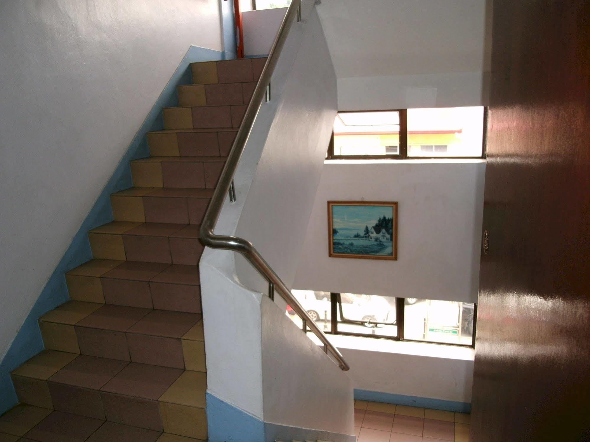 High Street Inn Kota Kinabalu Zewnętrze zdjęcie
