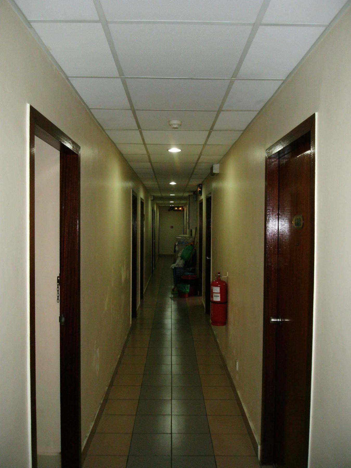 High Street Inn Kota Kinabalu Zewnętrze zdjęcie